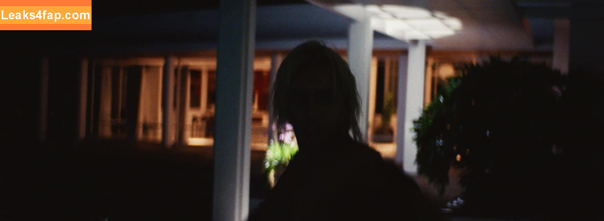 Miley Cyrus / https: / mileycyrus leaked photo photo #1014