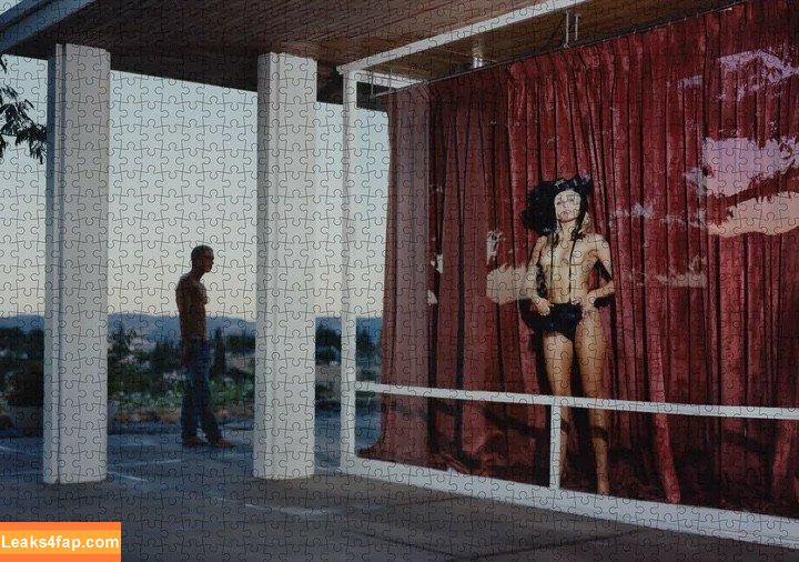 Miley Cyrus / https: / mileycyrus leaked photo photo #1034