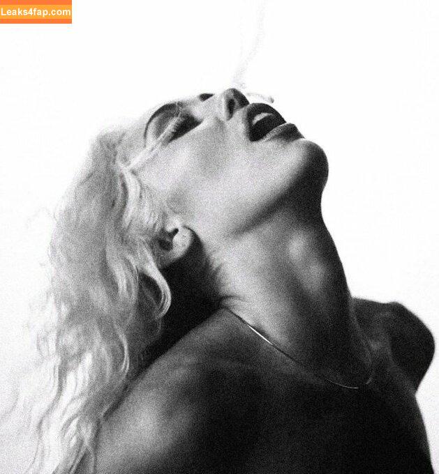 Miley Cyrus / https: / mileycyrus leaked photo photo #1146