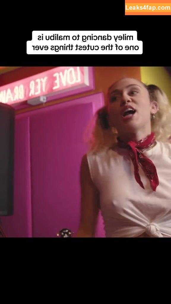 Miley Cyrus / https: / mileycyrus leaked photo photo #1269