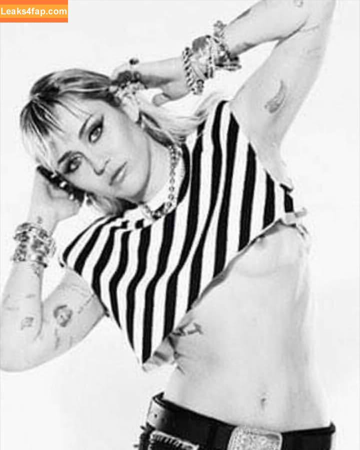 Miley Cyrus / https: / mileycyrus слитое фото фото #1317