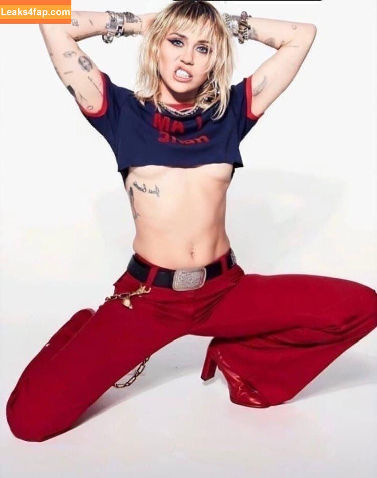 Miley Cyrus / https: / mileycyrus leaked photo photo #1318
