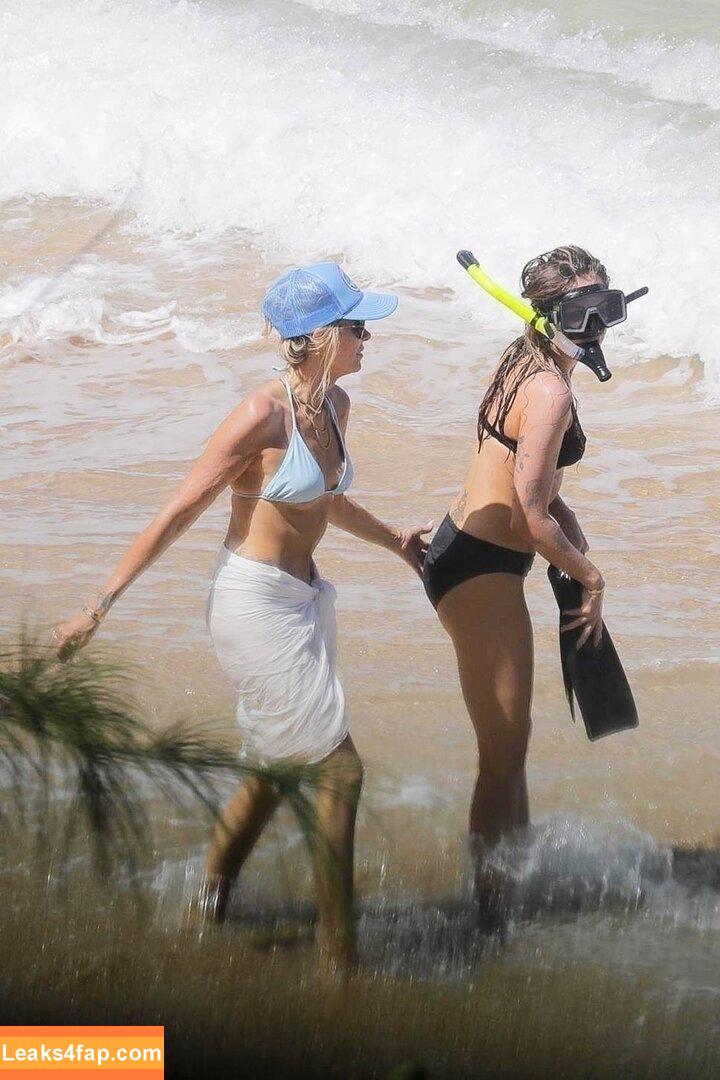 Miley Cyrus / https: / mileycyrus leaked photo photo #1358