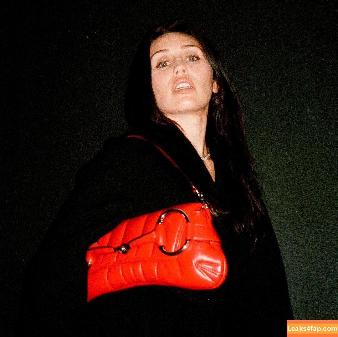 Miley Cyrus / https: / mileycyrus leaked photo photo #1453