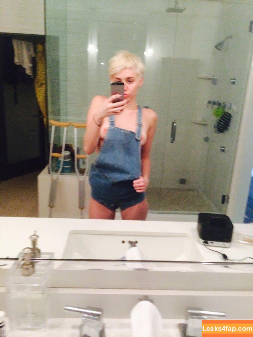 Miley Cyrus / https: / mileycyrus leaked photo photo #1520