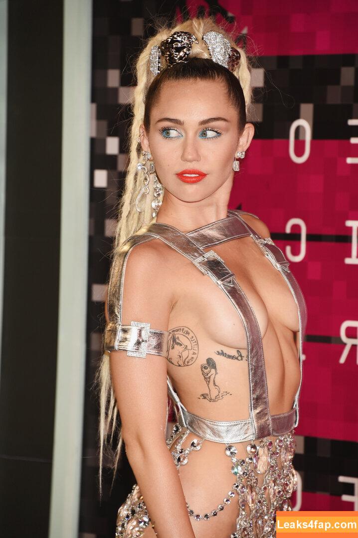Miley Cyrus / MileyCyrus leaked photo photo #1564