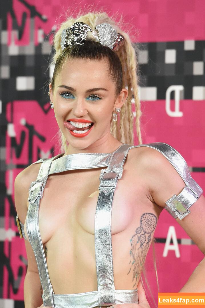 Miley Cyrus / MileyCyrus leaked photo photo #1576