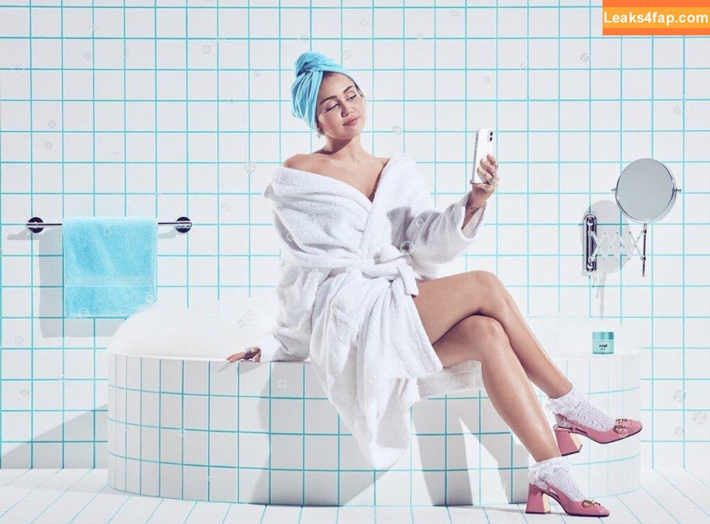 Miley Cyrus / MileyCyrus leaked photo photo #1607