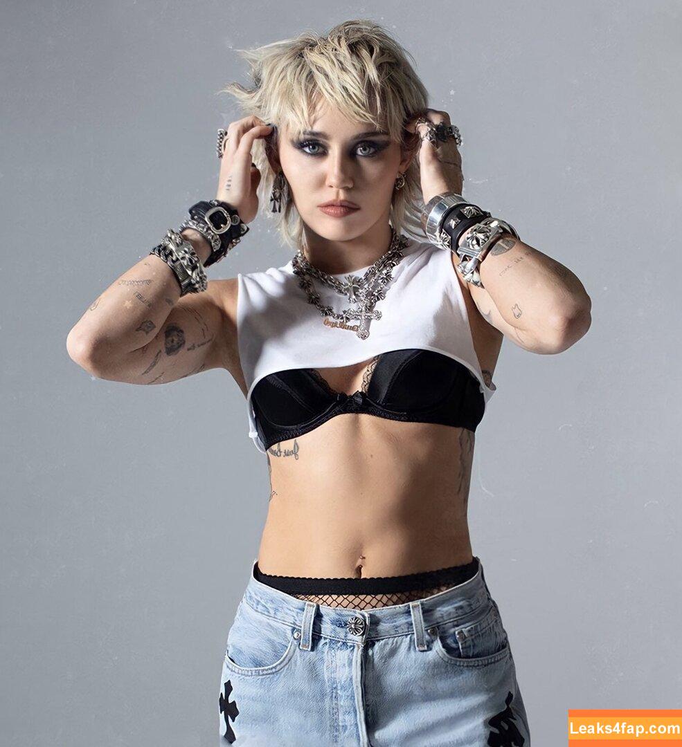 Miley Cyrus / MileyCyrus leaked photo photo #1610