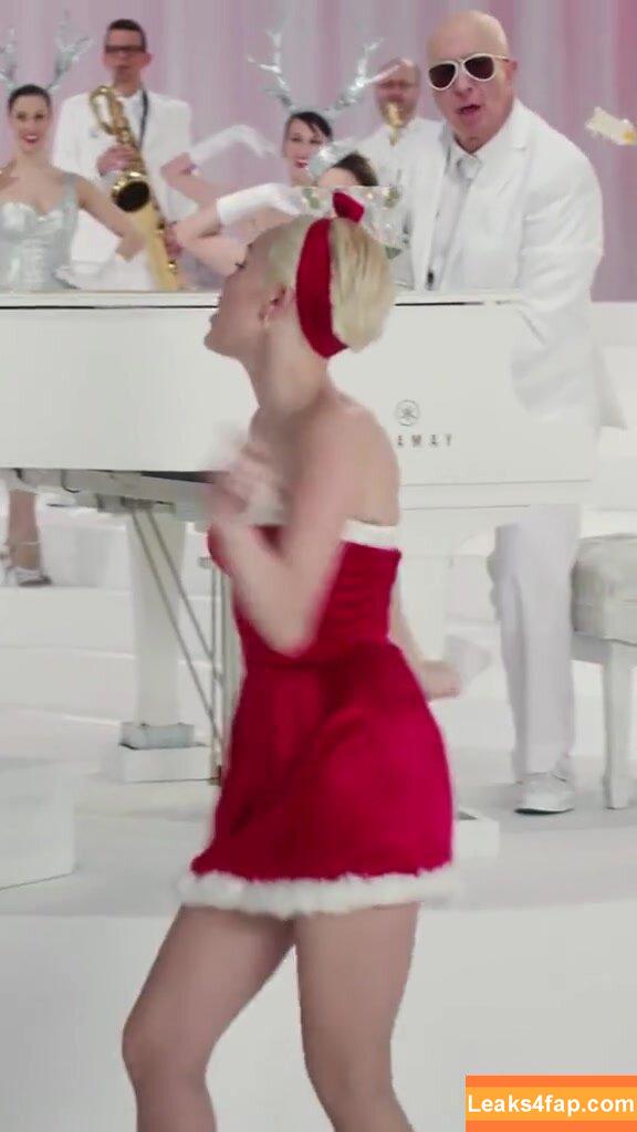 Miley Cyrus / MileyCyrus leaked photo photo #1638