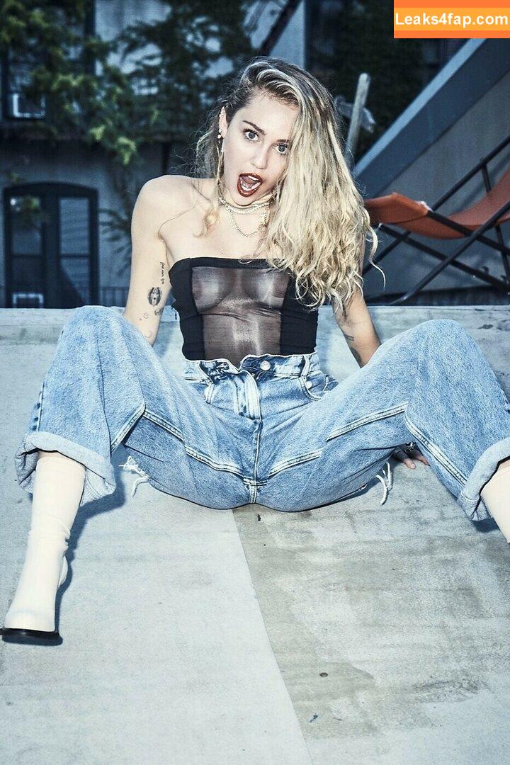 Miley Cyrus / MileyCyrus leaked photo photo #1673