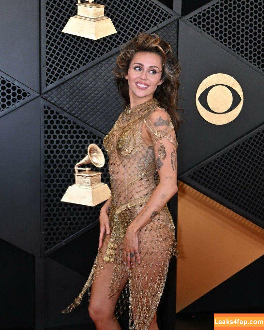 Miley Cyrus / MileyCyrus leaked photo photo #1701