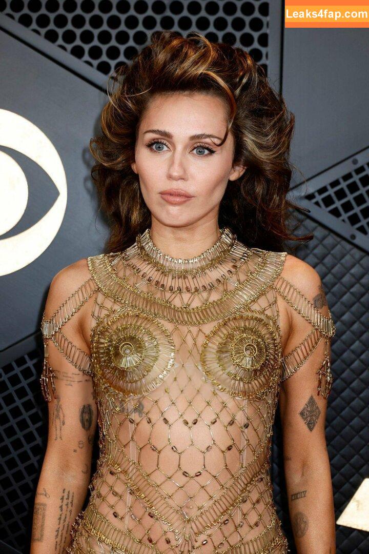 Miley Cyrus / MileyCyrus leaked photo photo #1703
