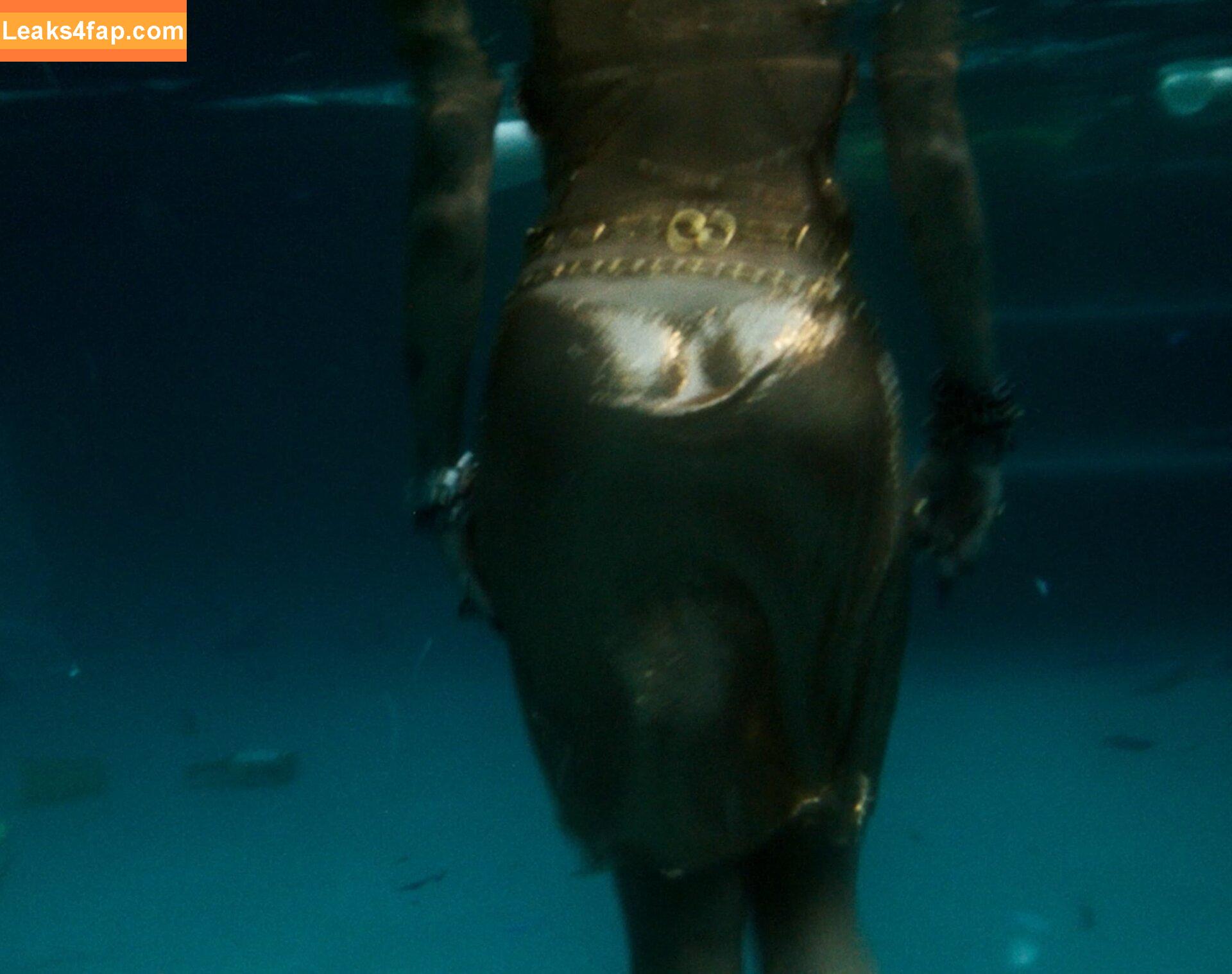 Miley Cyrus / https: / mileycyrus leaked photo photo #1762