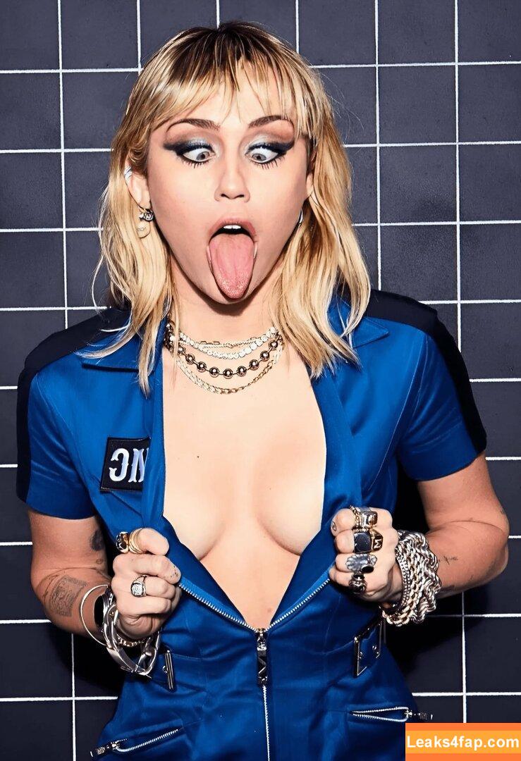 Miley Cyrus / https: / mileycyrus слитое фото фото #1822
