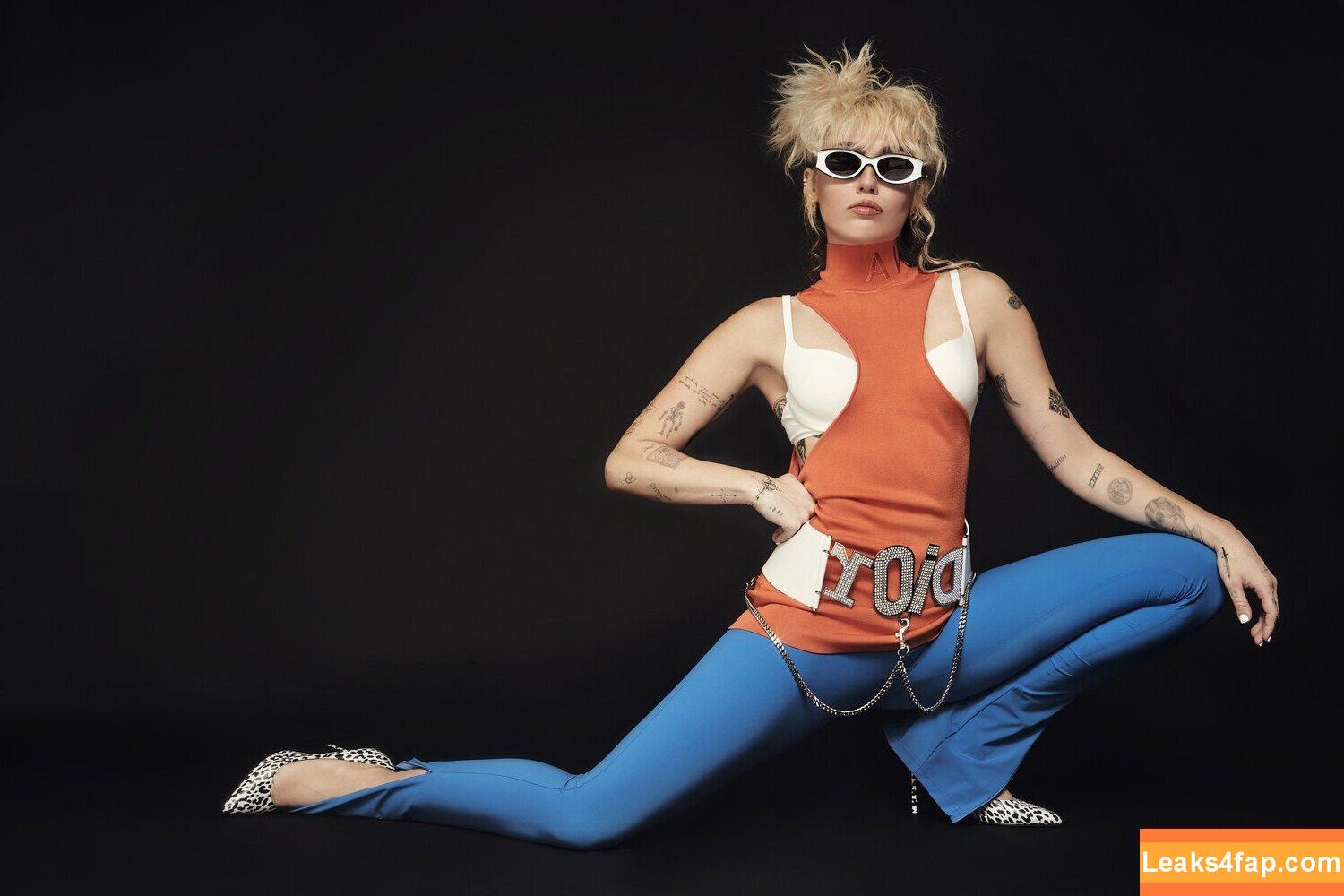 Miley Cyrus / https: / mileycyrus leaked photo photo #1841