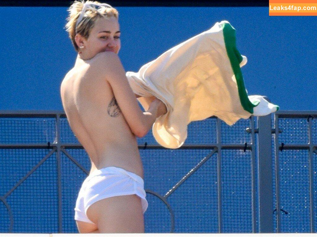 Miley Cyrus / https: / mileycyrus leaked photo photo #1877