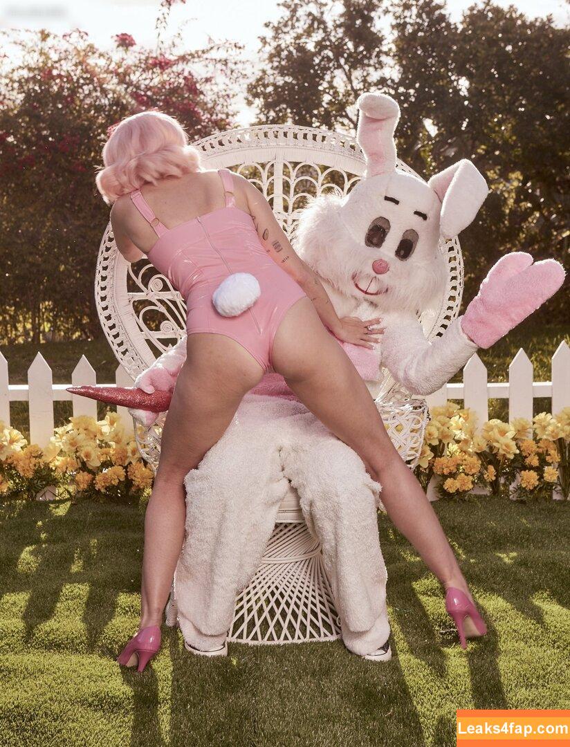 Miley Cyrus / https: / mileycyrus leaked photo photo #1929