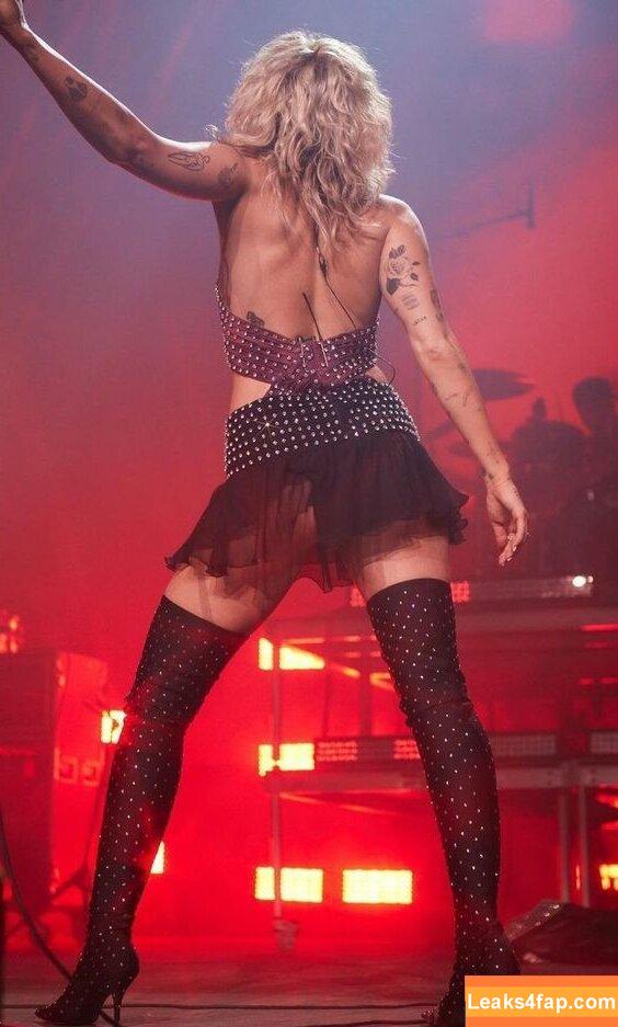 Miley Cyrus / https: / mileycyrus leaked photo photo #1961