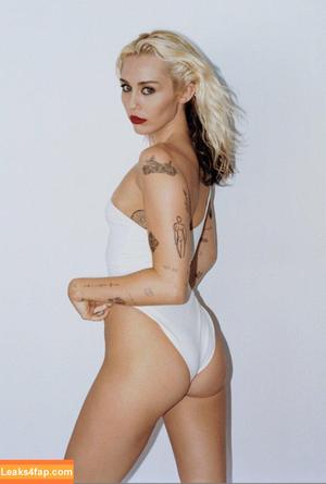 Miley Cyrus photo #1025