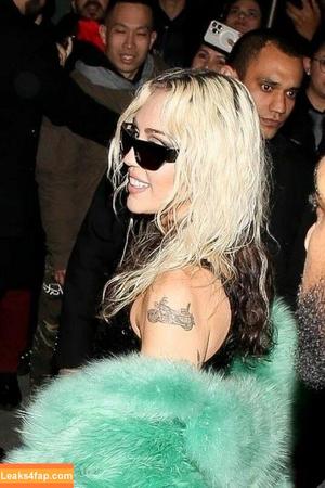 Miley Cyrus photo #1104