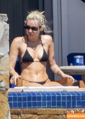 Miley Cyrus photo #1143