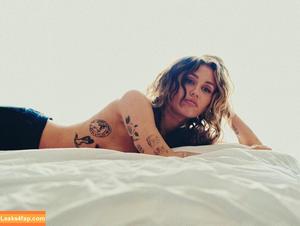 Miley Cyrus photo #1176