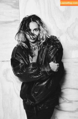 Miley Cyrus photo #1240