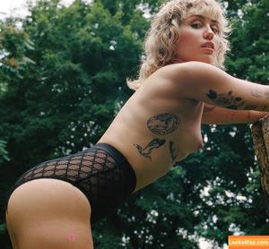 Miley Cyrus photo #1412