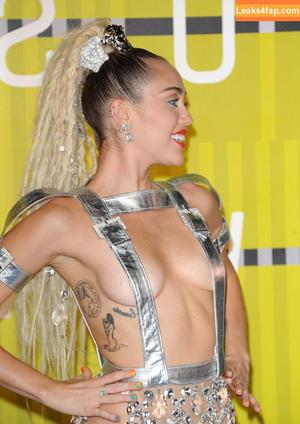 Miley Cyrus photo #1553