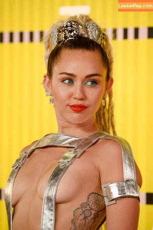 Miley Cyrus photo #1583