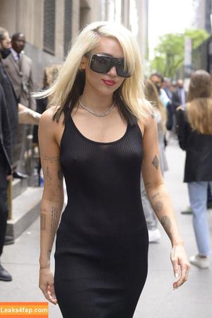 Miley Cyrus photo #1618