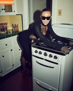 Miley Cyrus photo #1631