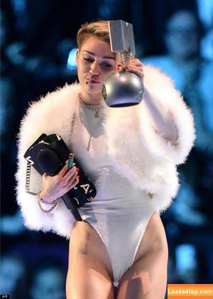 Miley Cyrus photo #1653