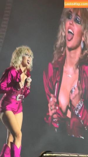 Miley Cyrus photo #1678