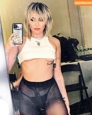 Miley Cyrus photo #1682