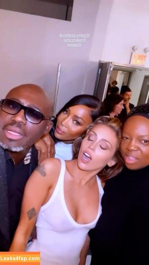 Miley Cyrus photo #1737