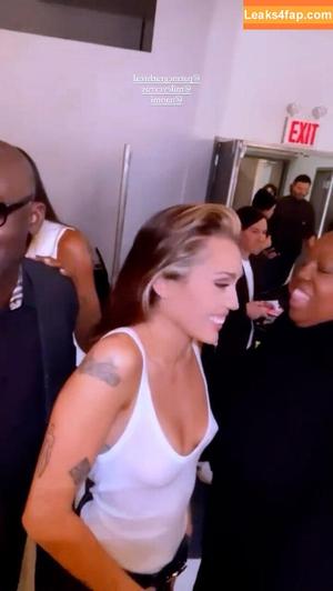 Miley Cyrus photo #1739