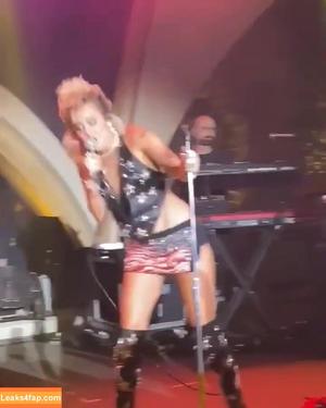 Miley Cyrus photo #1758