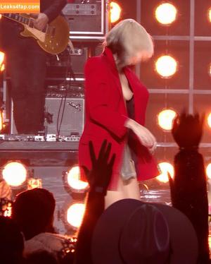 Miley Cyrus photo #1777