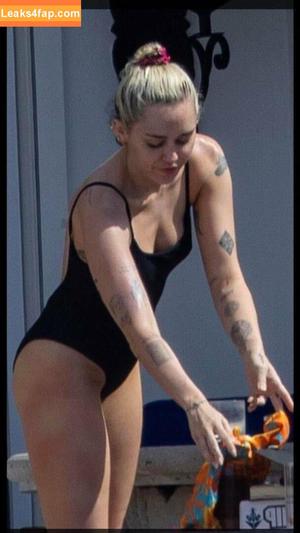 Miley Cyrus photo #1813