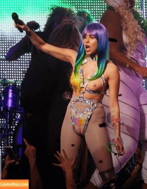Miley Cyrus photo #1942