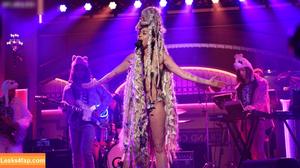 Miley Cyrus photo #1973