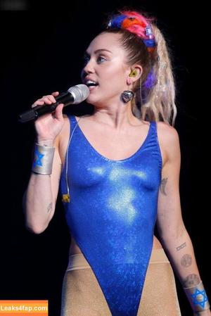 Miley Cyrus photo #1987