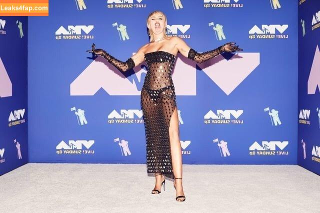 Miley Cyrus / https: / mileycyrus leaked photo photo #2113