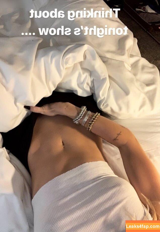 Miley Cyrus / https: / mileycyrus leaked photo photo #2122