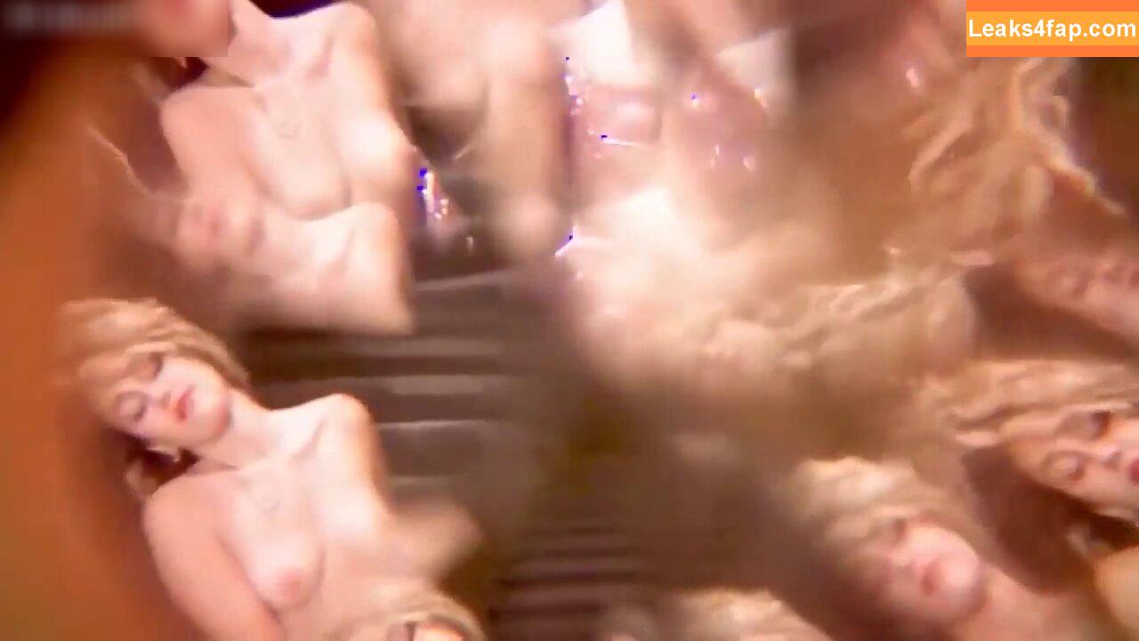 Miley Cyrus / https: / mileycyrus leaked photo photo #2139