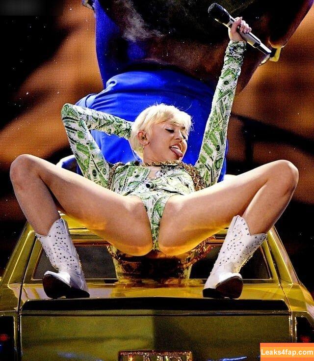 Miley Cyrus / MileyCyrus leaked photo photo #2263