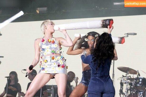 Miley Cyrus / MileyCyrus leaked photo photo #2372