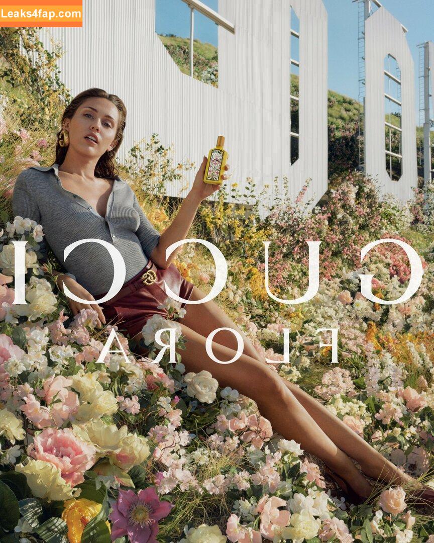 Miley Cyrus / MileyCyrus leaked photo photo #2434